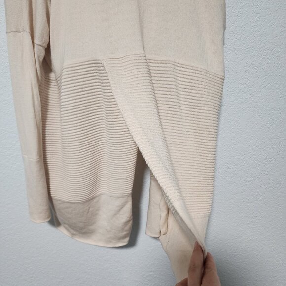 Lululemon Cardigan Long Sleeve Cream Color Everyday Wear Comfy Size 8/10 Large - Picture 5 of 7